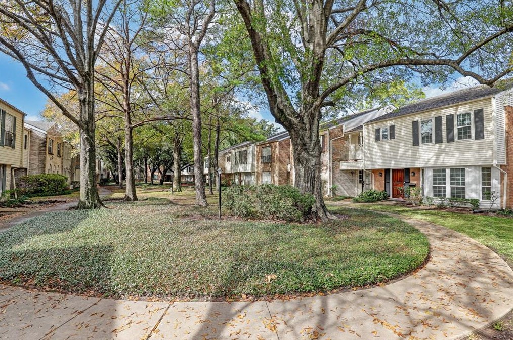 12921 Trail Hollow Dr # 2921, Houston, TX
