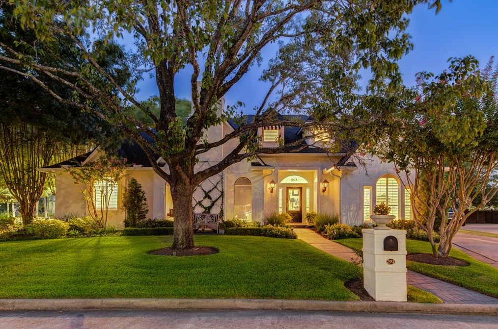 503 Timber Cir, Houston, TX 77079-2463