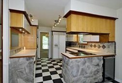 5814 Old Lodge Dr, Houston TX  77066-1516 exterior