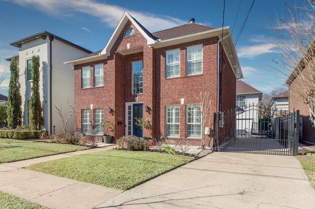 4212 Dartmouth Ave, Houston, TX 77005-1024