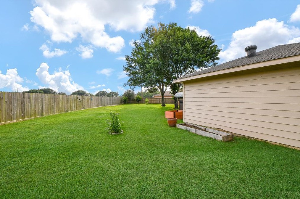 3419 Windcrest Ct, Pearland TX  77581-6455 exterior