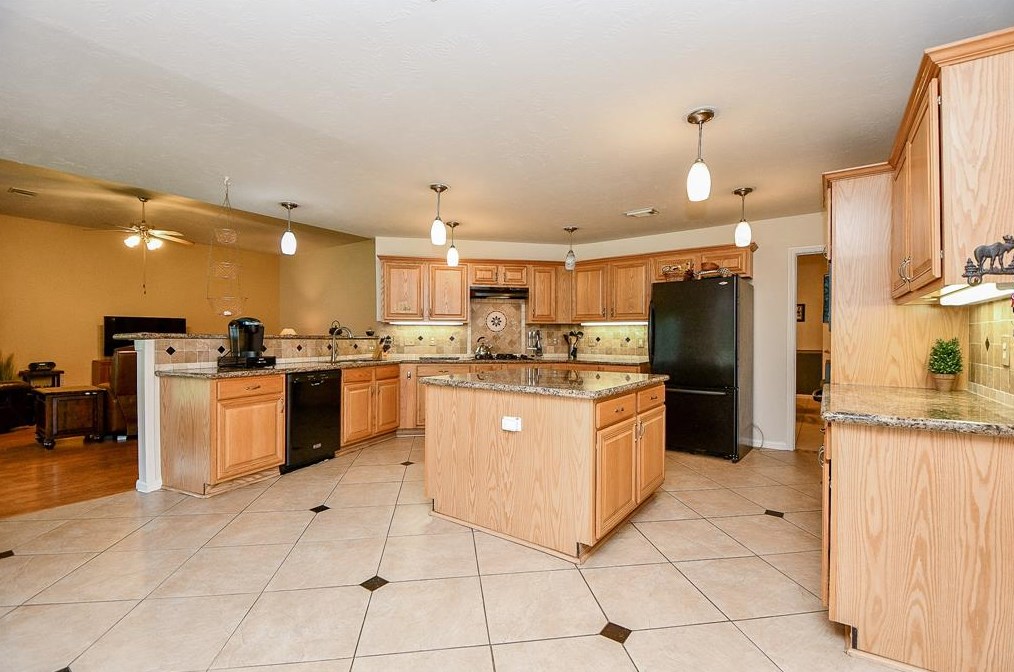 3419 Windcrest Ct, Pearland TX  77581-6455 exterior