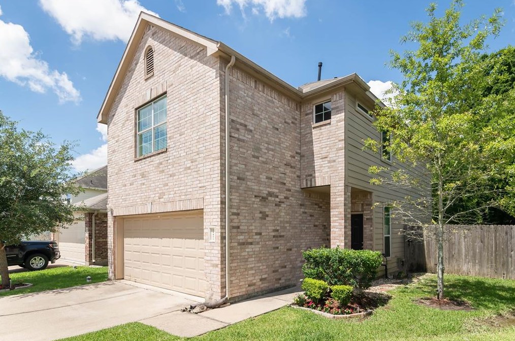 14402 Platzer Dr, Houston, TX 77045
