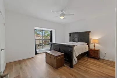 2100 Tanglewilde Street #422, Houston, TX 77063 - Photo 10