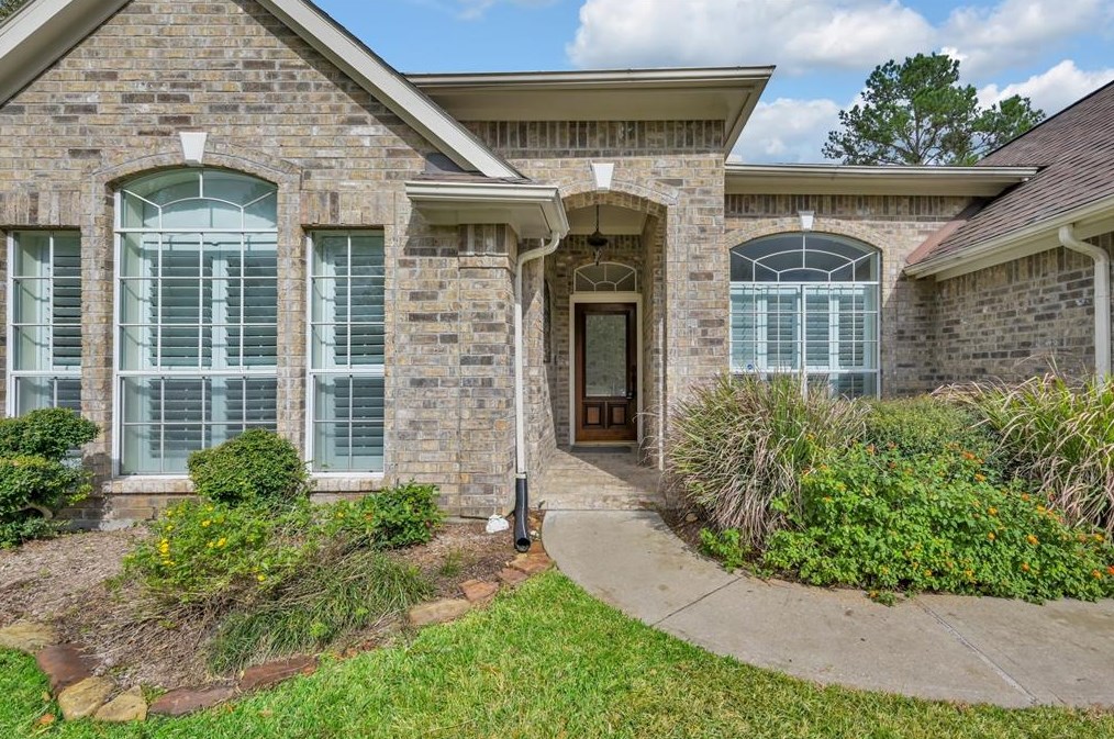 11602 Sun River Ct, Tomball, TX 77377