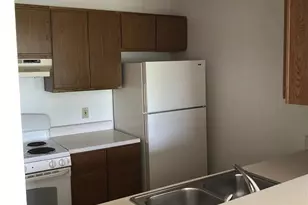 624 Cambridge Ln, Imlay City, MI 48444 - Photo 4