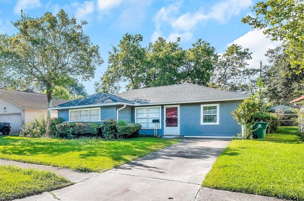 12022 Palmbeach St, Houston, TX 77034