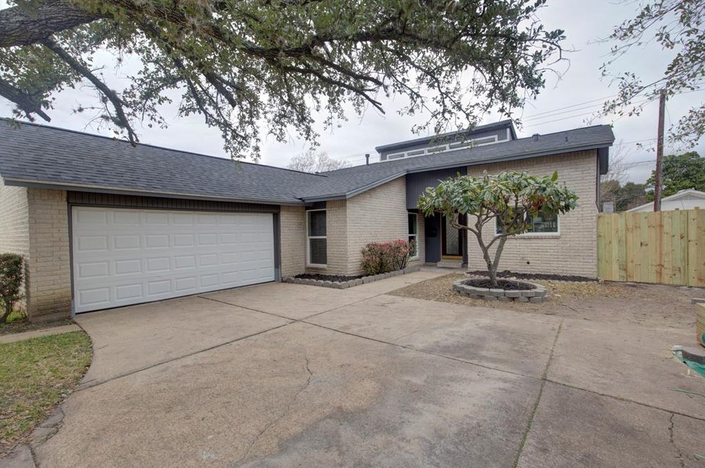 9114 Vicki John Dr, Houston, TX 77031