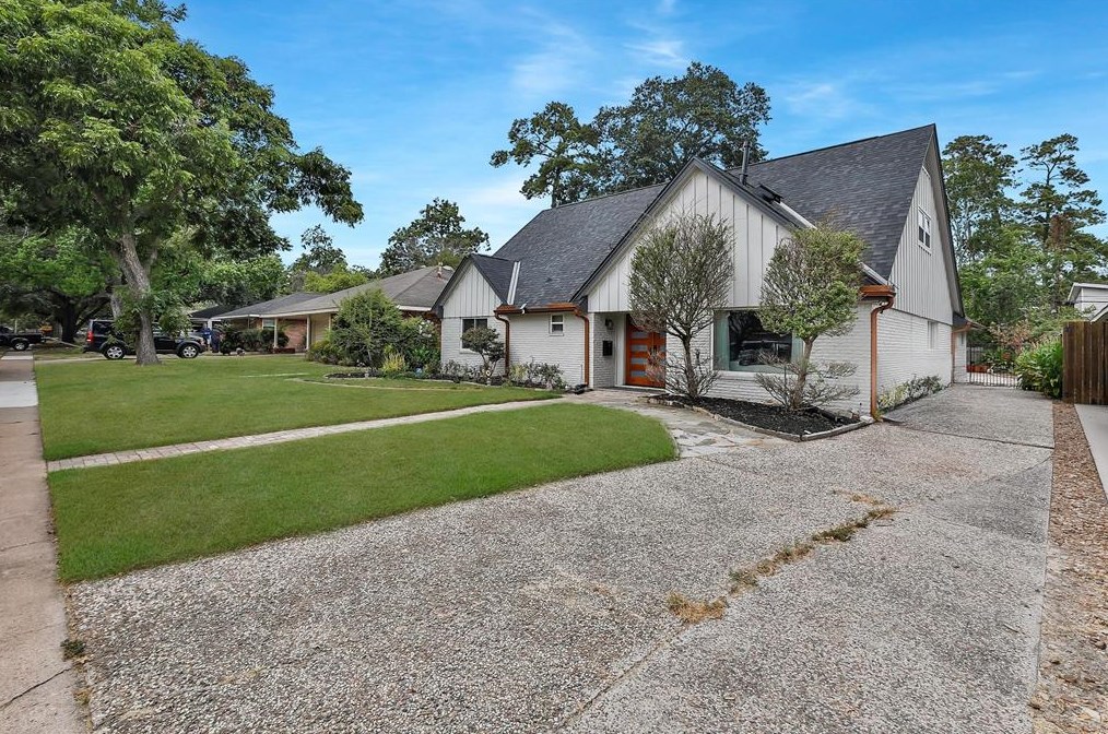 6322 Woodbrook Ln, Houston, TX 77008-6254