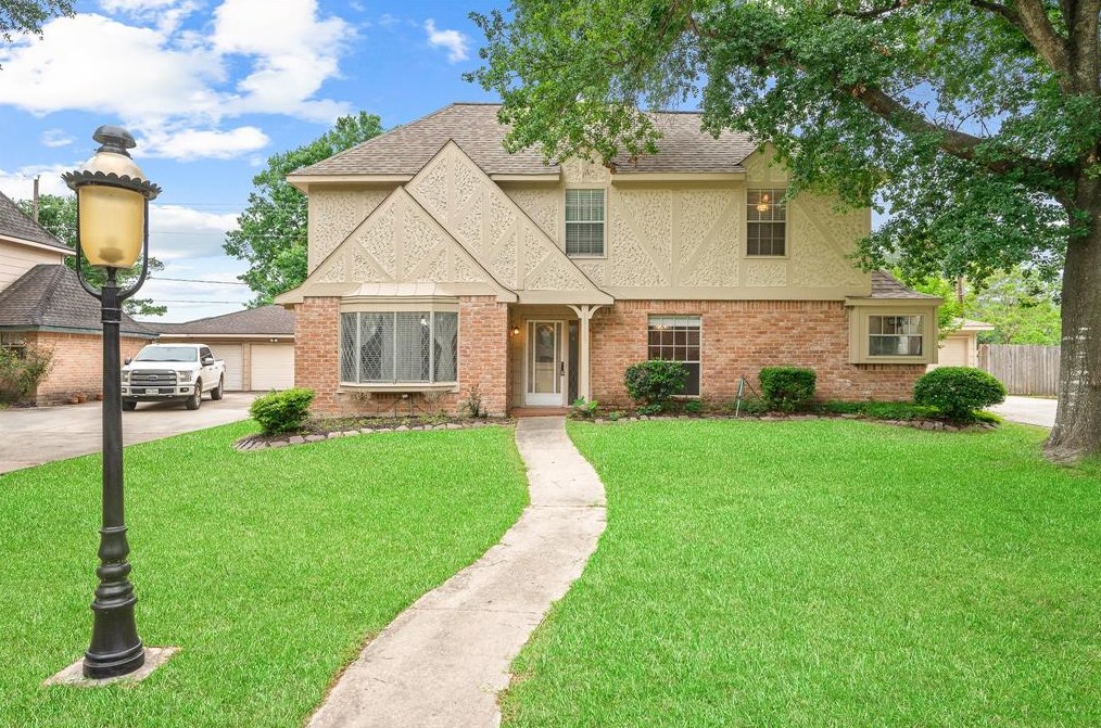 18107 Shadow Valley Dr, Spring TX  77379-3969 exterior