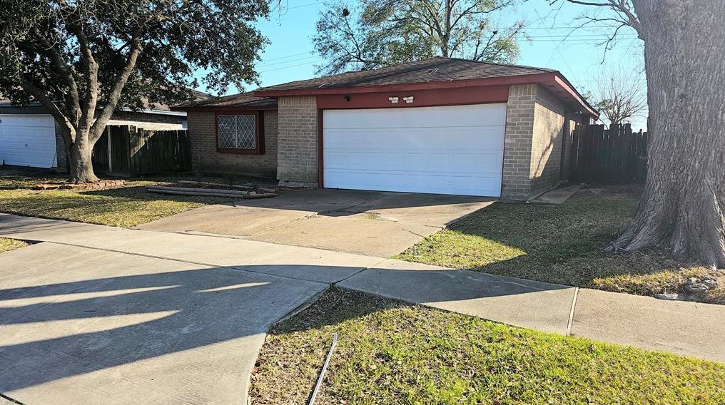 8402 Oakhaven Rd, Morgans Point, TX 77571-3642