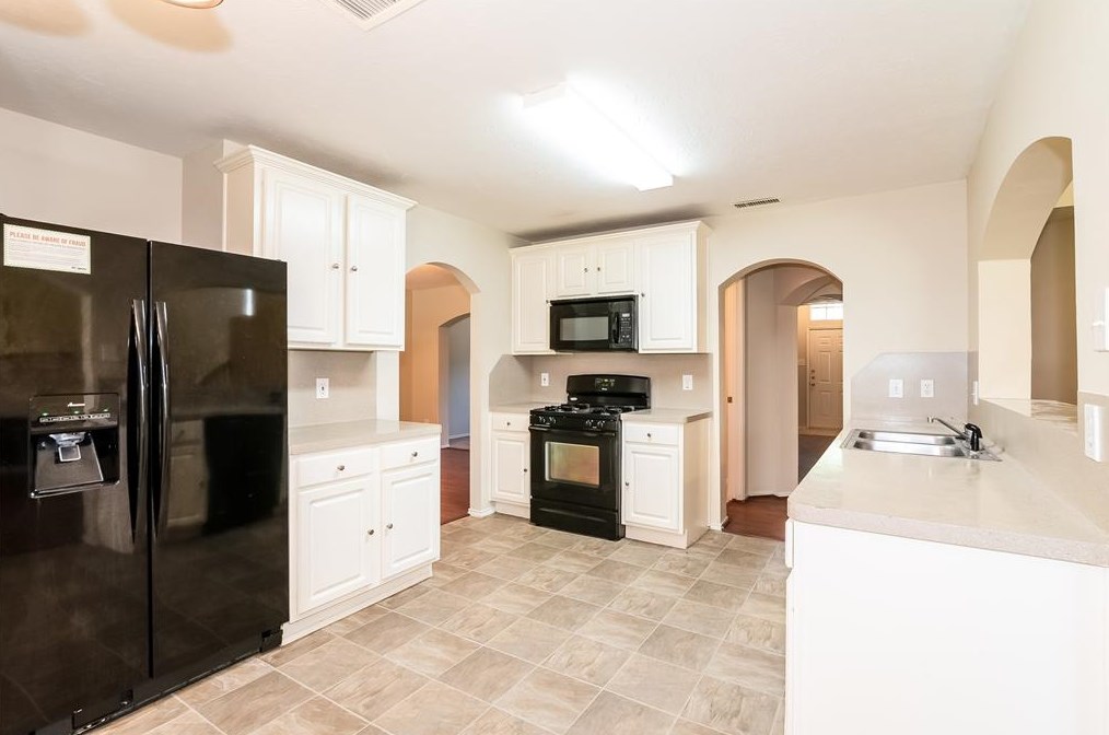 9431 Crystal Cove Cir, Houston TX  77070-1900 exterior