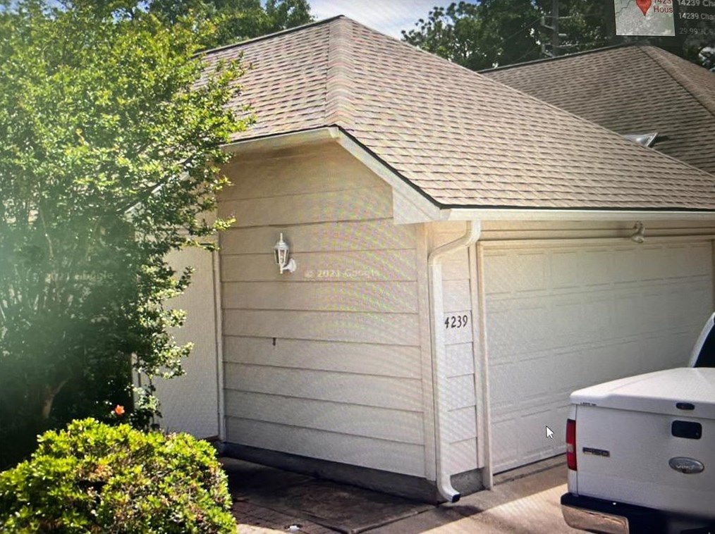 14239 Champions Dr, Houston TX  77069-1340 exterior