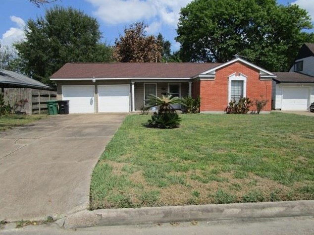 10411 Dunvegan Way, Houston, TX 77013-5310