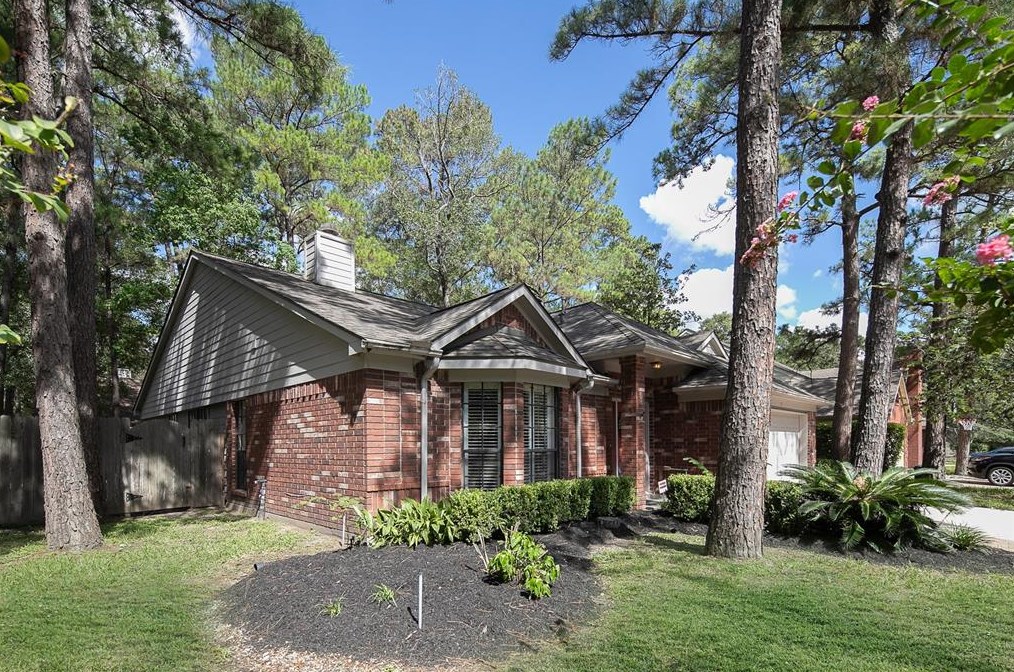 75 Stony Bridge Cir, Spring TX  77381-4435 exterior