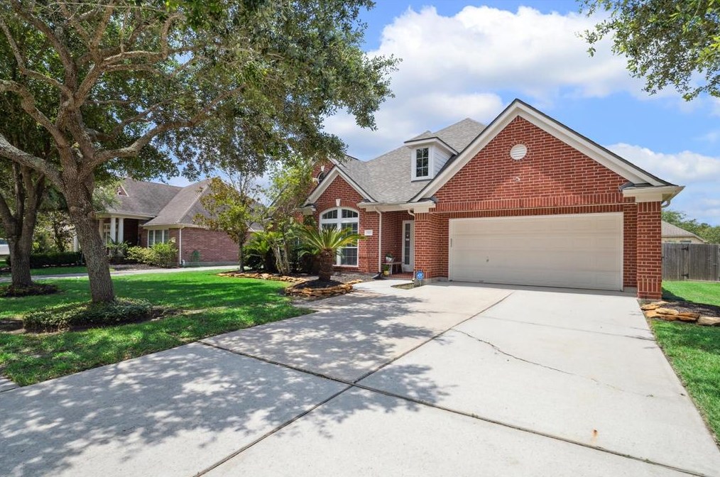 13411 Popes Creek Ln, Houston, TX 77044-5396