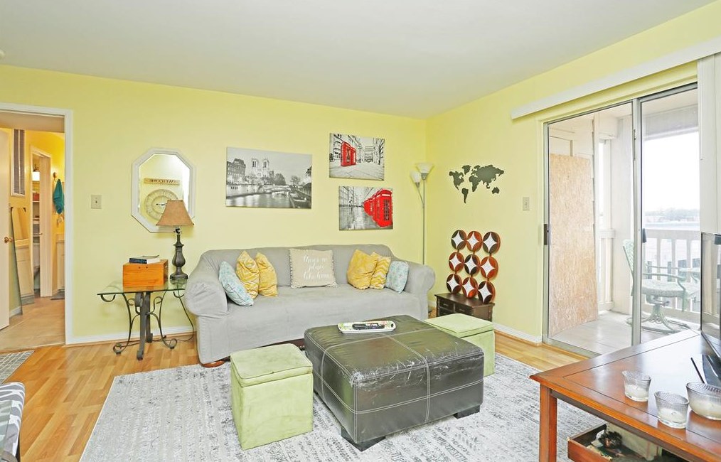 2626 Holly Hall St Apt 1012, Houston, TX 77054
