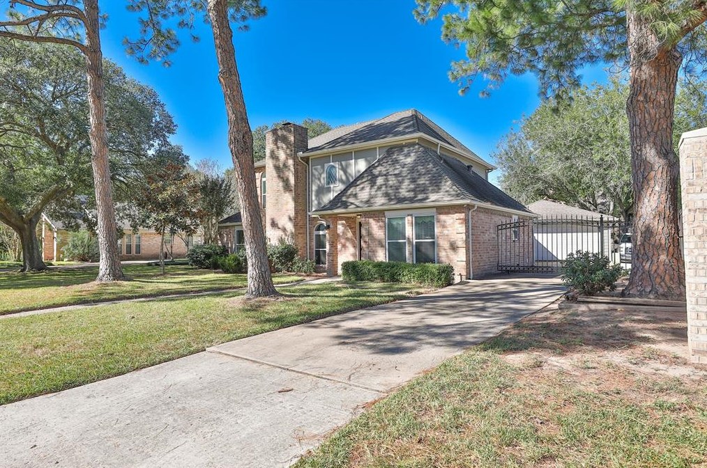 18002 Oakworth Dr, Houston, TX 77084-2329