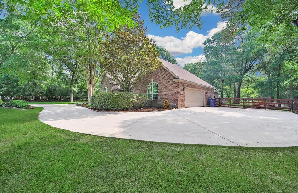 8935 Catamaran Way, Montgomery, TX 77316-6936