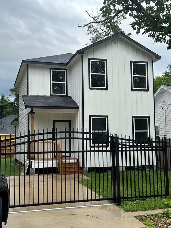 6830 Bethune Dr, Houston, TX 77091-1824