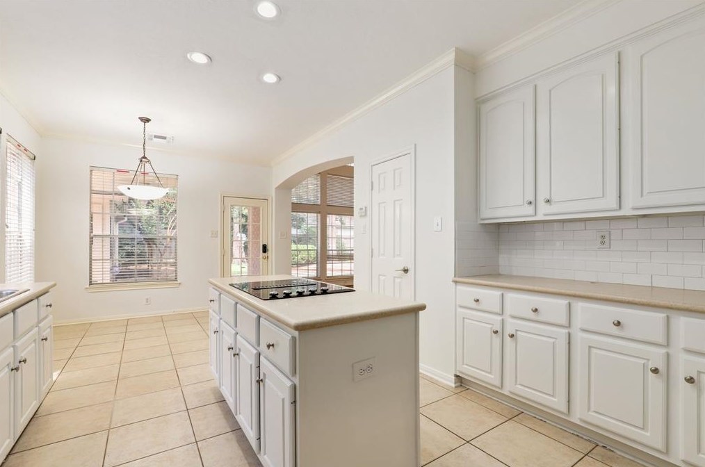 3818 Partridgeberry Ct, Houston TX  77059-4066 exterior