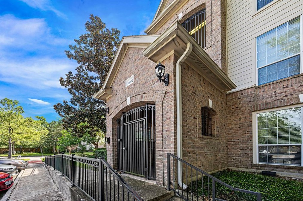 6607 Lake Woodlands Dr #234, Spring, TX 77382