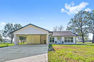 456 Deep Woods Ln, Livingston, TX 77351 - Photo 2