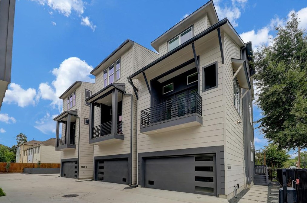 1535 W 24th St #a, Houston, TX 77008
