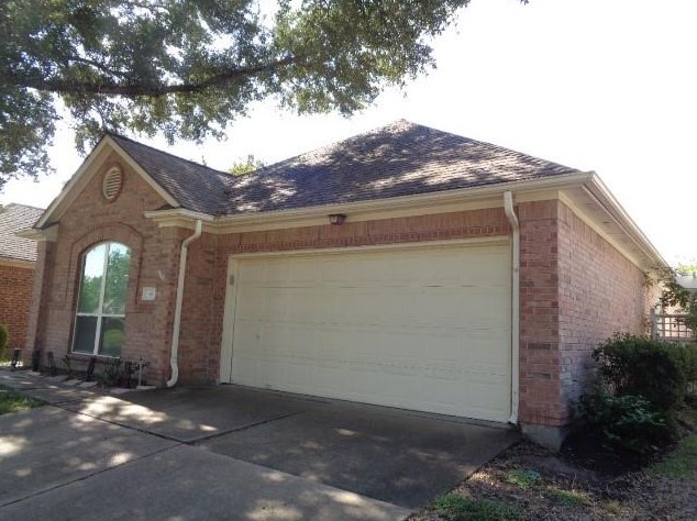 58 Parkway Pl, Houston, TX 77040