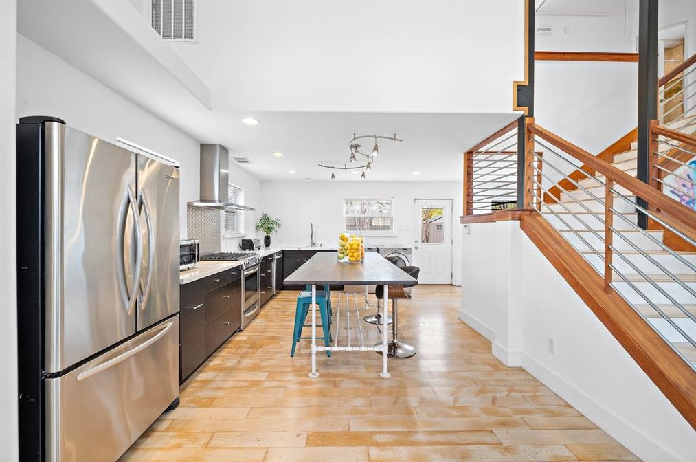 1813 Crockett St, Houston TX  77007-4022 exterior