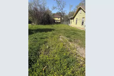 2086 Liberty Street, Beaumont, TX 77701 - Photo 2