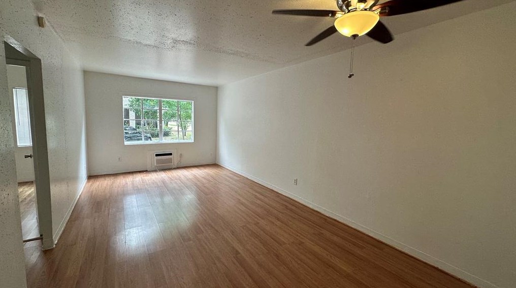 5611 Jackson St #4, Houston, TX 77004