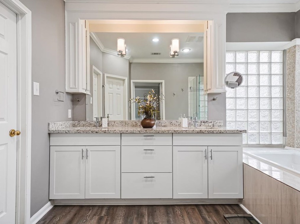 1370 Remington Crst Dr, Houston TX  77094-2948 exterior