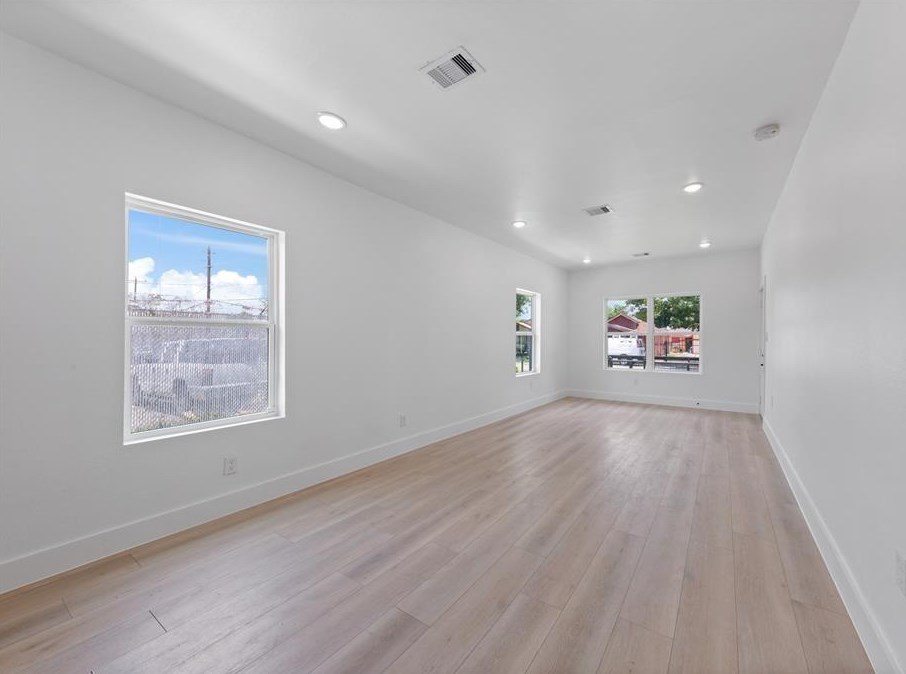 2807 Chapman St, Houston TX  77009-6401 exterior
