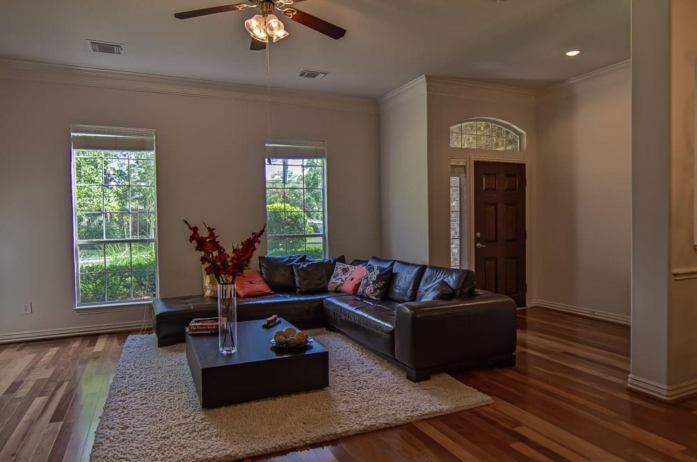 14 Ginger Jar St, Spring TX  77382-2807 exterior
