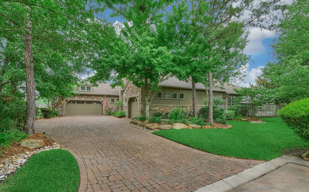 6 Cotillion Ct, Spring, TX 77382-2739