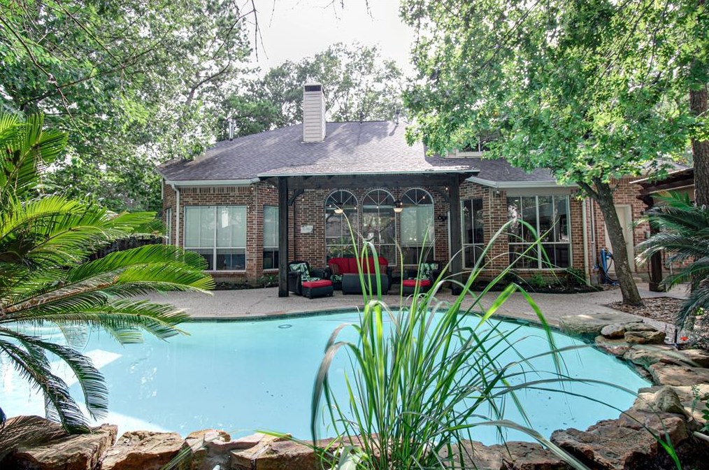 14 Greenvine Cir, Spring TX  77382-1526 exterior