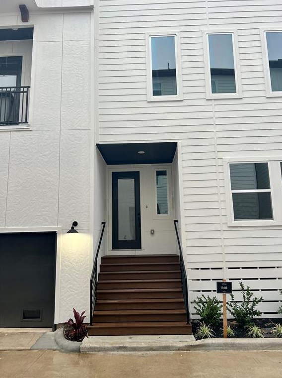 1439 W 25th St, Houston, TX 77008