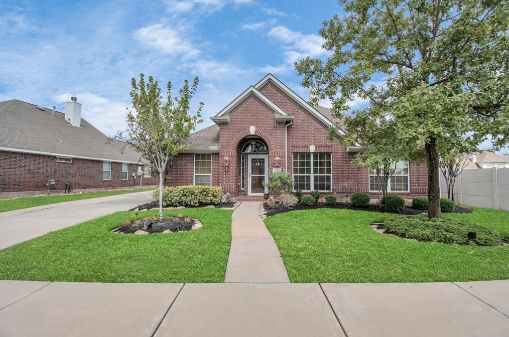 12002 Mariposa Canyon Dr, Tomball, TX 77377