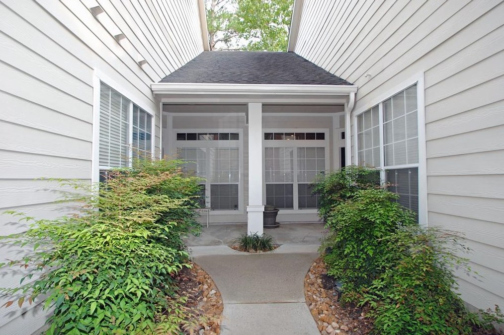 103 Piper Trce, Spring TX  77381-4774 exterior
