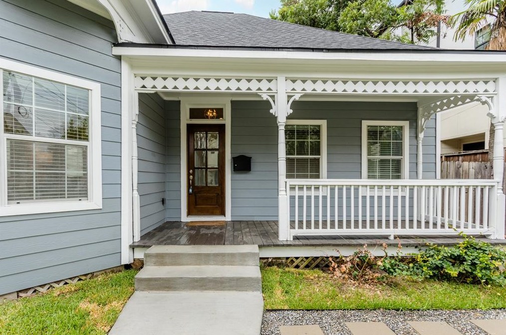 1718 Shearn St, Houston, TX 77007-4050