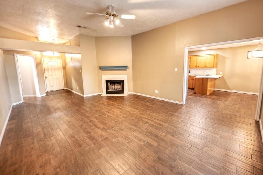 306 Scenic Brook St, Brenham, TX 77833-9213