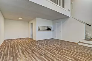 13948 Hollowgreen Dr, Houston, TX 77082 - Photo 2