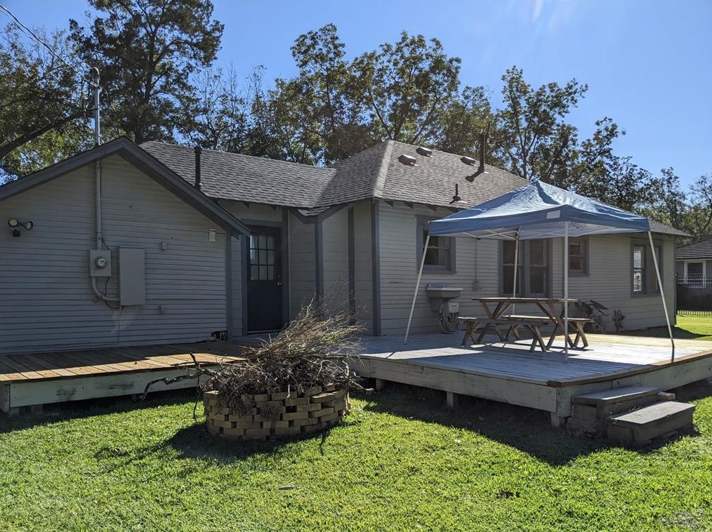 7415 Cayton St, Houston TX  77061-2764 exterior