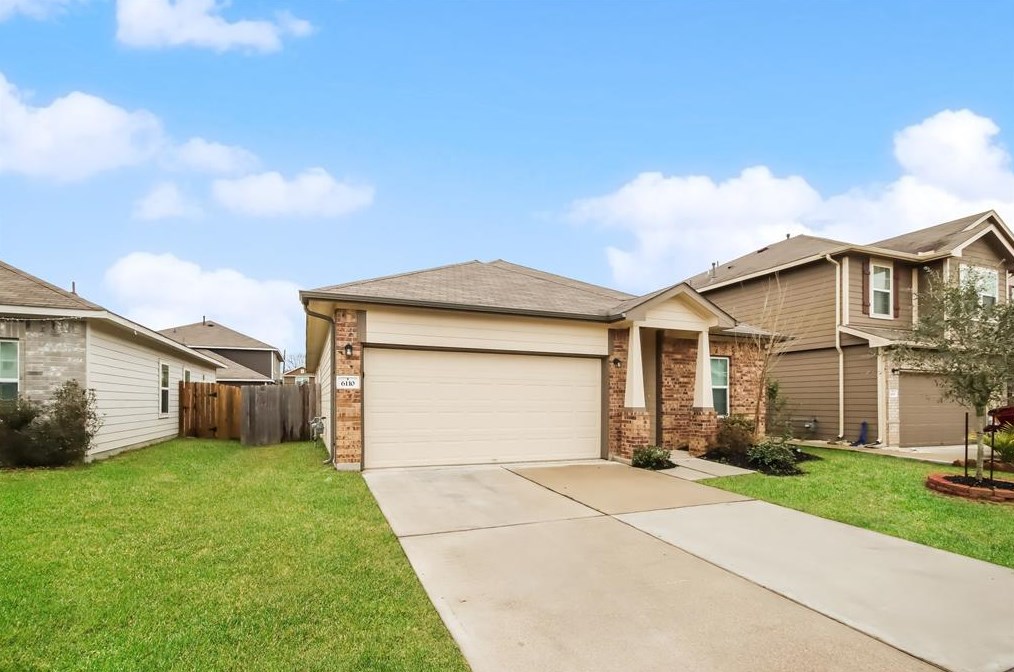 6110 Borage St, Crosby, TX 77532