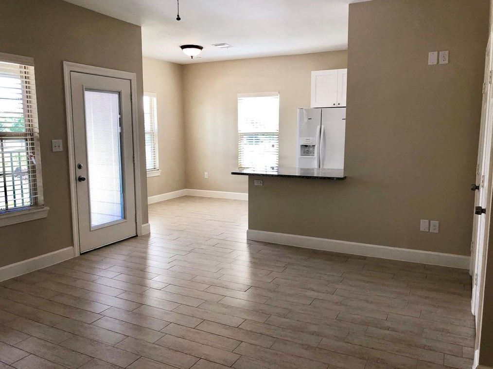 1820 Jacquelyn Dr #202, Houston, TX 77055