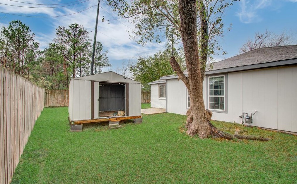 13146 Crystal Cv Dr, Houston TX  77044-1813 exterior