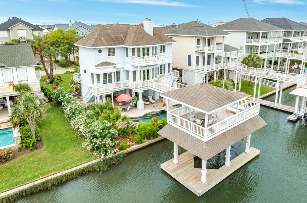 3407 Lanyard Pl, Galveston, TX 77554-6419