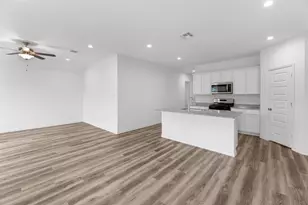 595 Brittany Grove Ln, China, TX 77613 - Photo 6