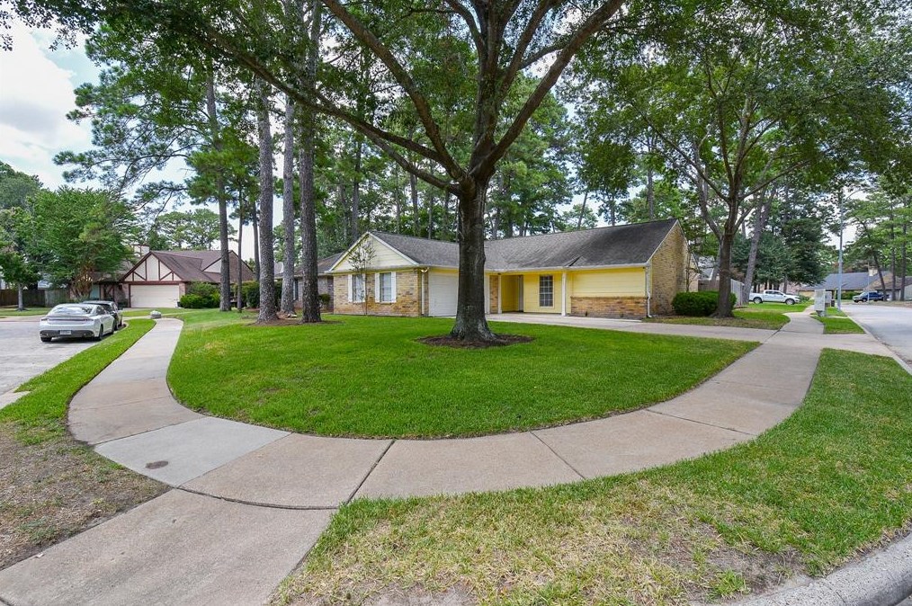 9111 Wallingham Ct, Spring, TX 77379-4451
